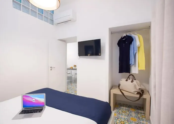 Brezza Marina-authentic Flat By The Lägenhet *