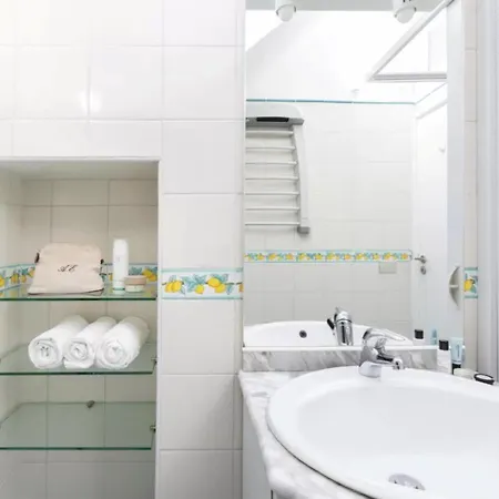 Brezza Marina-authentic Flat By The