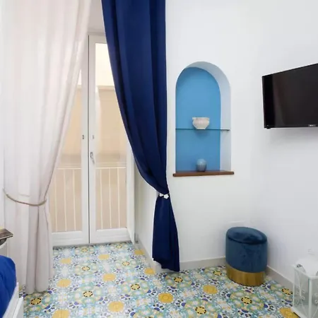 Appartement Brezza Marina-authentic Flat By The Sorrente