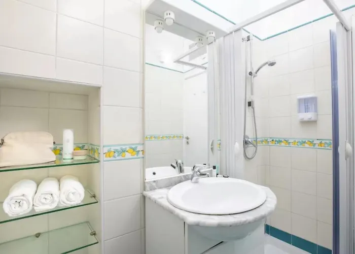 Brezza Marina-authentic Flat By The Appartement *